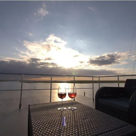 Hausboot Fjord Cumulus Solarboot Mit Biosauna In